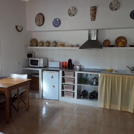 カラ・エン・ブラネスApartamento En Calan Blanes, Ciutadellaアパートメント エクステリア 写真